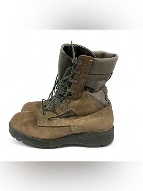 GORE-TEX Black and Tan Waterproof Footwear Detail